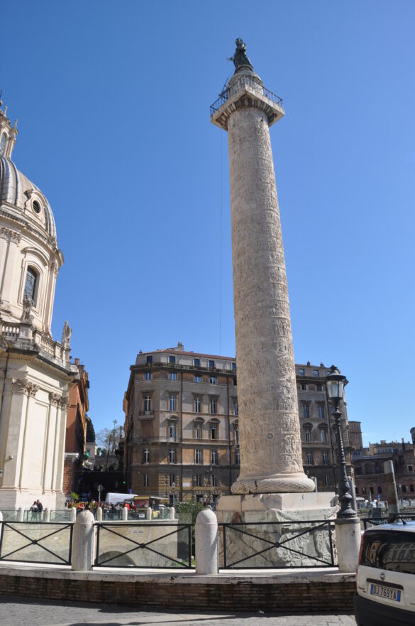 Trajans column is just a short walk from the Roman forum and the Coliseum